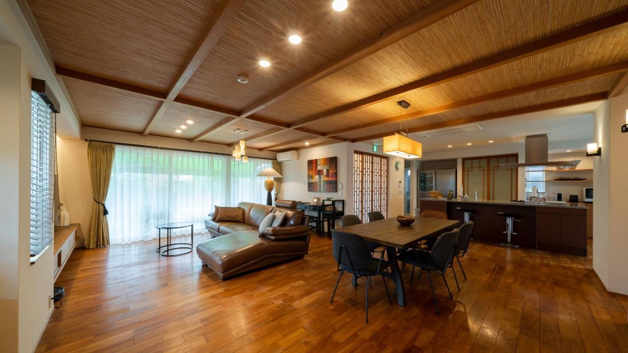 Villa 石の蔵 Hotel Сага Экстерьер фото