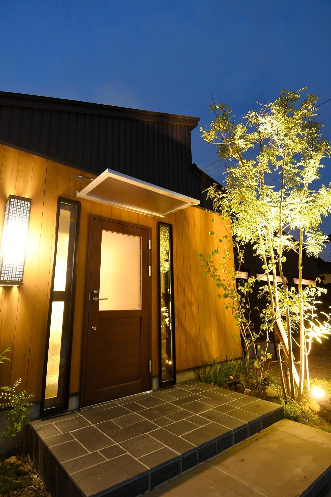 Villa 石の蔵 Hotel Сага Экстерьер фото